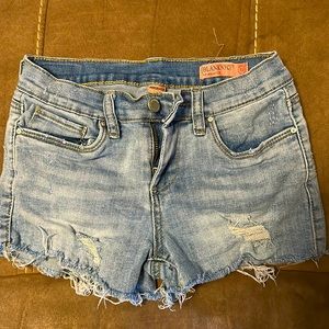 BlankNYC girl jean shorts!